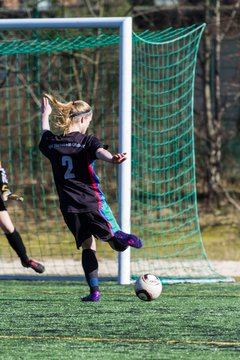 Bild 199 - B-Juniorinnen SV Henstedt-Ulzburg - MTSV Olympia Neum�nster : Ergebnis: 0:4